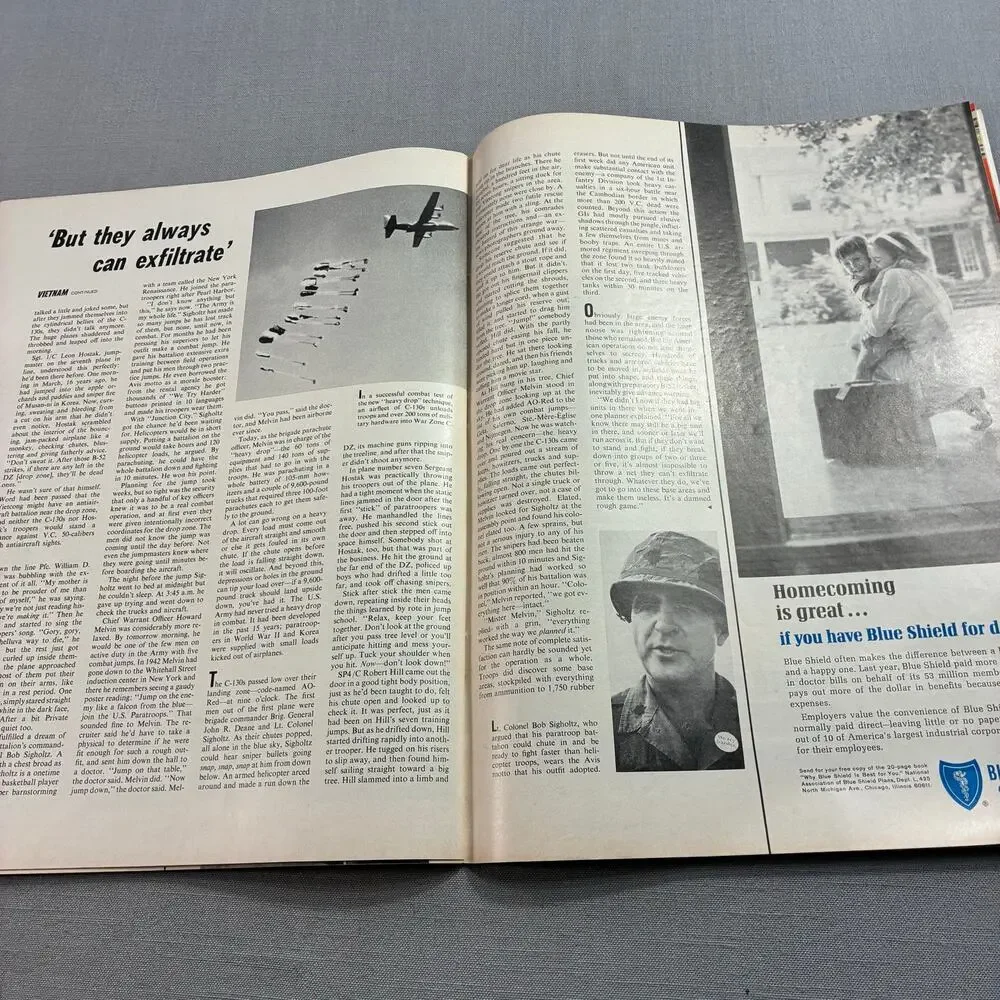 Vintage 1967 LIFE Magazine Vietnam War Paratroopers Battle Jump See Descr